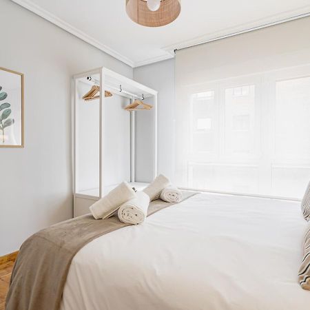 Apartamento Tres Mares Gijon Bagian luar foto