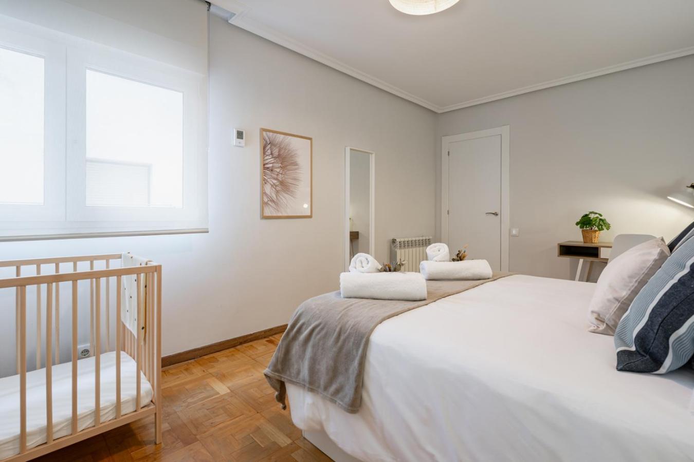 Apartamento Tres Mares Gijon Bagian luar foto