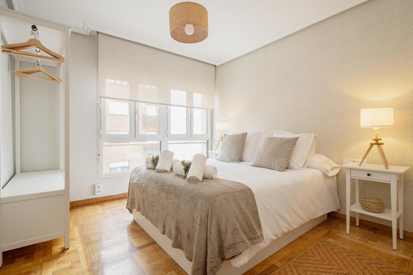 Apartamento Tres Mares Gijon Bagian luar foto